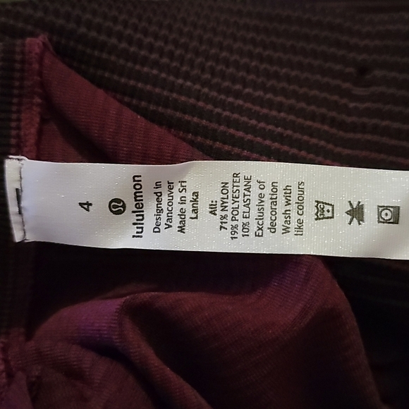 Lululemon Ebb to Train Tight in Marvel size 4 NWT - Picture 9 of 9